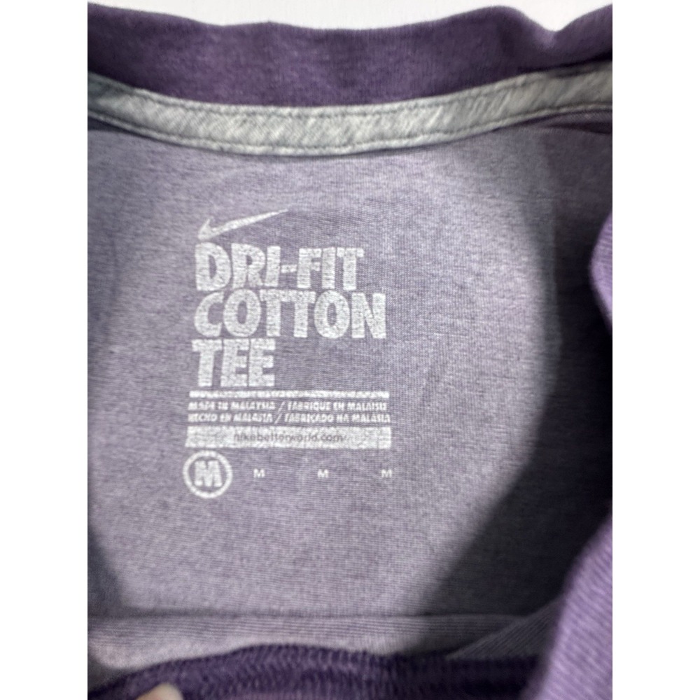 Nike Dri-FIT Men's Purple T-Shirt M Breathable Moisture Wicking Crew Neck SS - Picture 2 of 9
